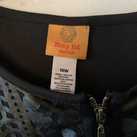 Plus Size Tops for Women Ruby Rd Black Zip Front Long Sleeve Size 18W Shacket - Picture 2 of 3